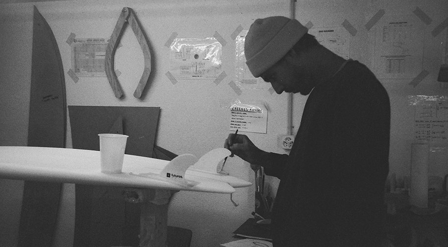 À contre-courant du surf business