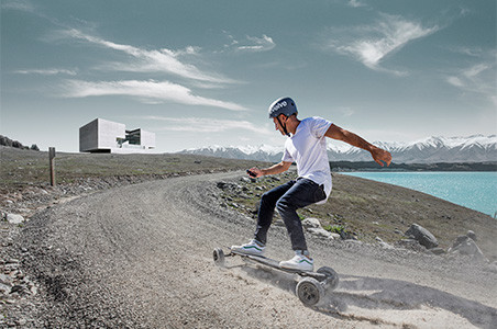 Le skate électrique a désormais sa Rolls