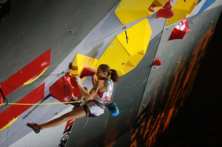 Laura Rogora klettert als erste Frau 9b+